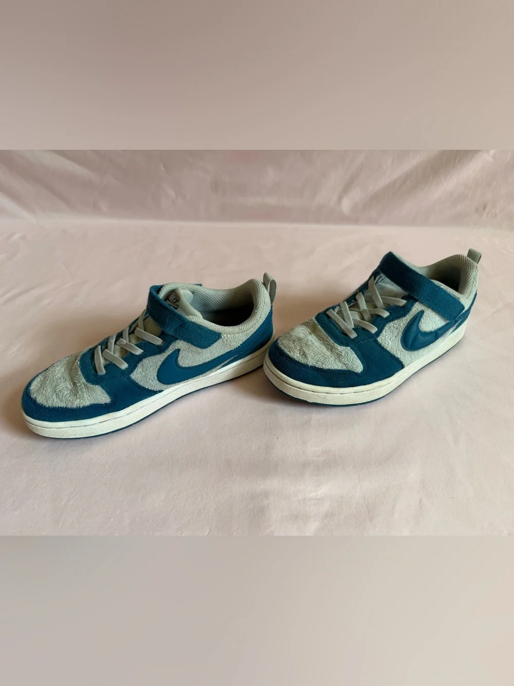 Nike Teal and Light Blue Athletic Sneakers - Casual Velcro Lace Shoes-2Y